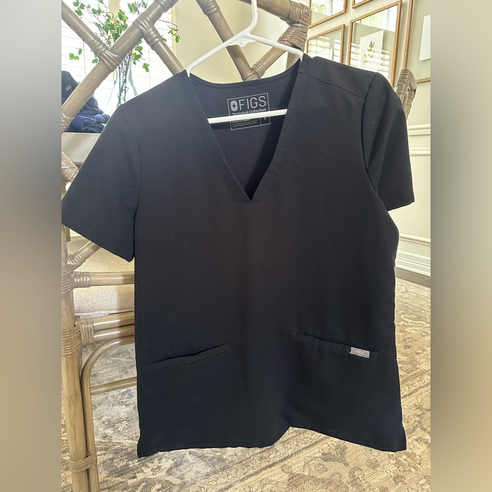 Figs casma top